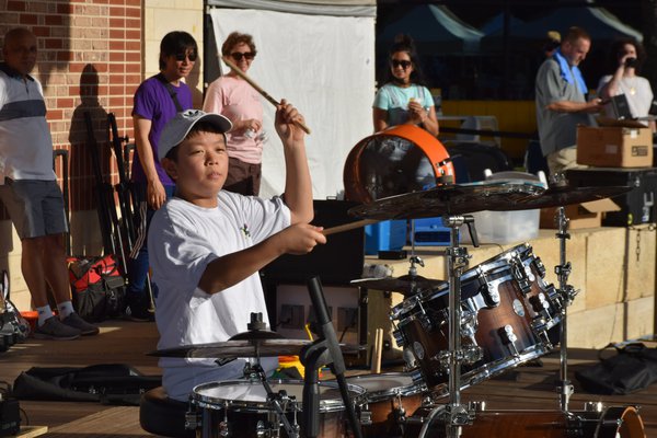 The band Z Alpha performed at the 2023 Back to School Bash.